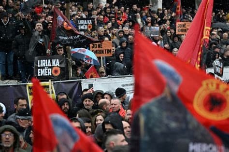 Explosions, Chants and Marches: Pristina Reacts to Sentencing of Former KLA Leaders Explosions, Chants and Marches: Pristina Reacts to Sentencing of Former KLA Leaders