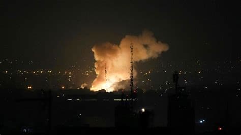 Iran Strikes Kuwait in Retaliation for U.S. Bombardments as Middle East Tensions Escalate Iran Strikes Kuwait in Retaliation for U.S. Bombardments as Middle East Tensions Escalate