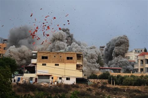 Israeli Airstrikes on Southern Lebanon Kill 11 People in Another Test to Truce Israeli Airstrikes on Southern Lebanon Kill 11 People in Another Test to Truce