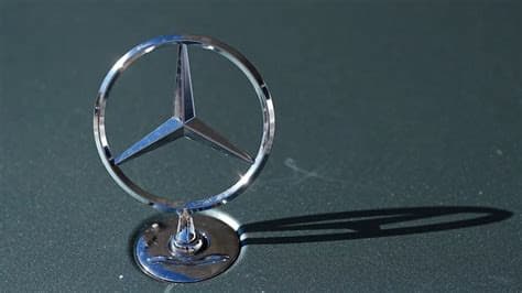 Mercedes-Benz Hints at Defense Future as Europe Boosts Military Industry Mercedes-Benz Hints at Defense Future as Europe Boosts Military Industry