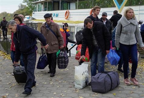 Trapped Oleshky Residents Face Starvation Amid Russian Blockade and Drone Attacks Trapped Oleshky Residents Face Starvation Amid Russian Blockade and Drone Attacks