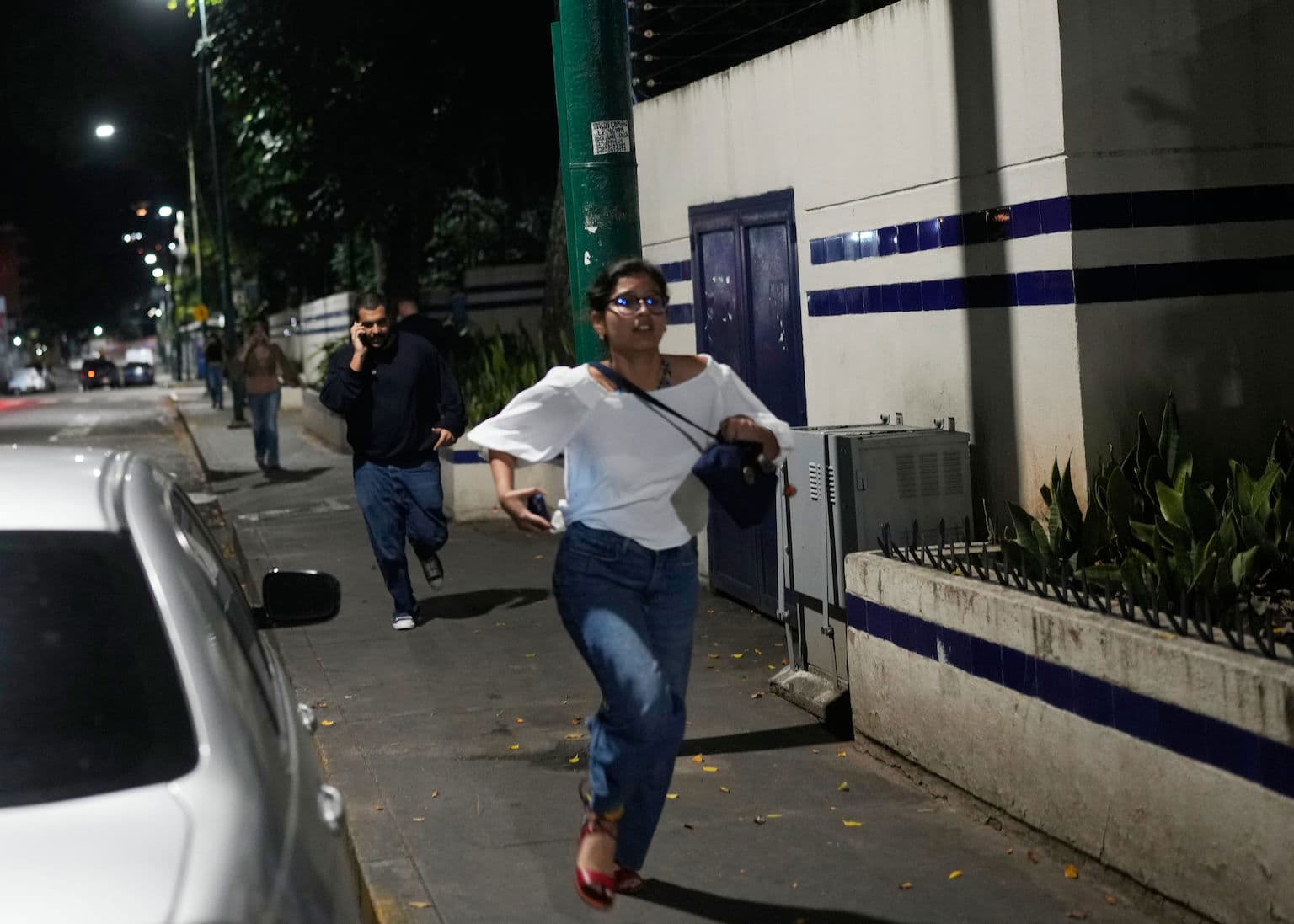 FAA Bans US Commercial Flights in Venezuelan Airspace Amid Military Activity FAA Bans US Commercial Flights in Venezuelan Airspace Amid Military Activity