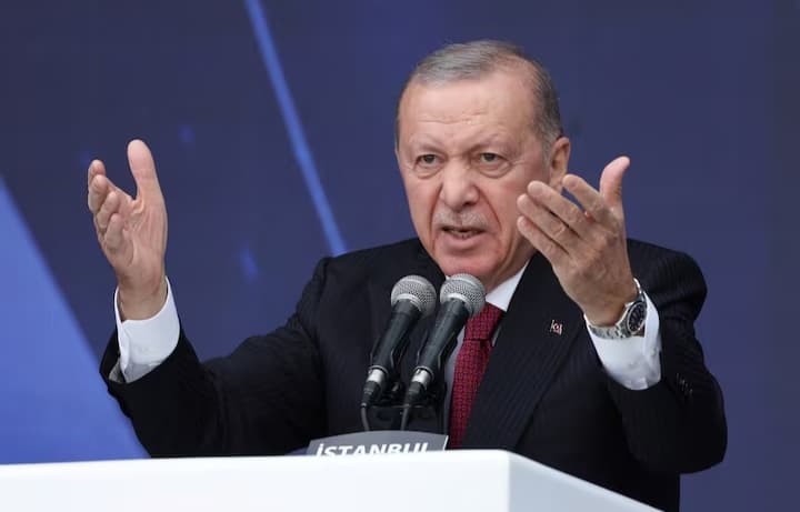 Turkey's Erdogan to Discuss Ukraine and Gaza with Trump on Monday Turkey's Erdogan to Discuss Ukraine and Gaza with Trump on Monday