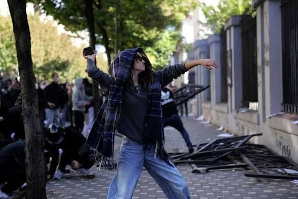 Clashes erupt in Albania as protesting students join anti-government movement Clashes erupt in Albania as protesting students join anti-government movement