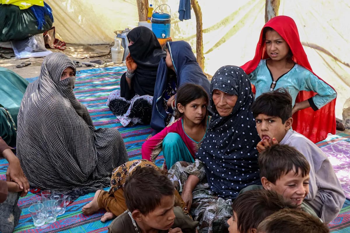 “Nearly 66,000 Afghans Displaced Amid Fierce Fighting on Pakistan Border: UN” “Nearly 66,000 Afghans Displaced Amid Fierce Fighting on Pakistan Border: UN”