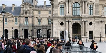 Louvre and Other Museums Close for Saturday Protests as France Deploys 70,000 Officers Louvre and Other Museums Close for Saturday Protests as France Deploys 70,000 Officers