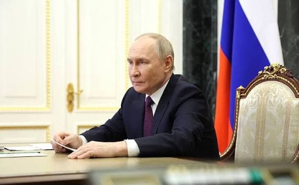 Putin Declares Children’s Minds a “New Front” as Russia Overhauls Education Putin Declares Children’s Minds a “New Front” as Russia Overhauls Education