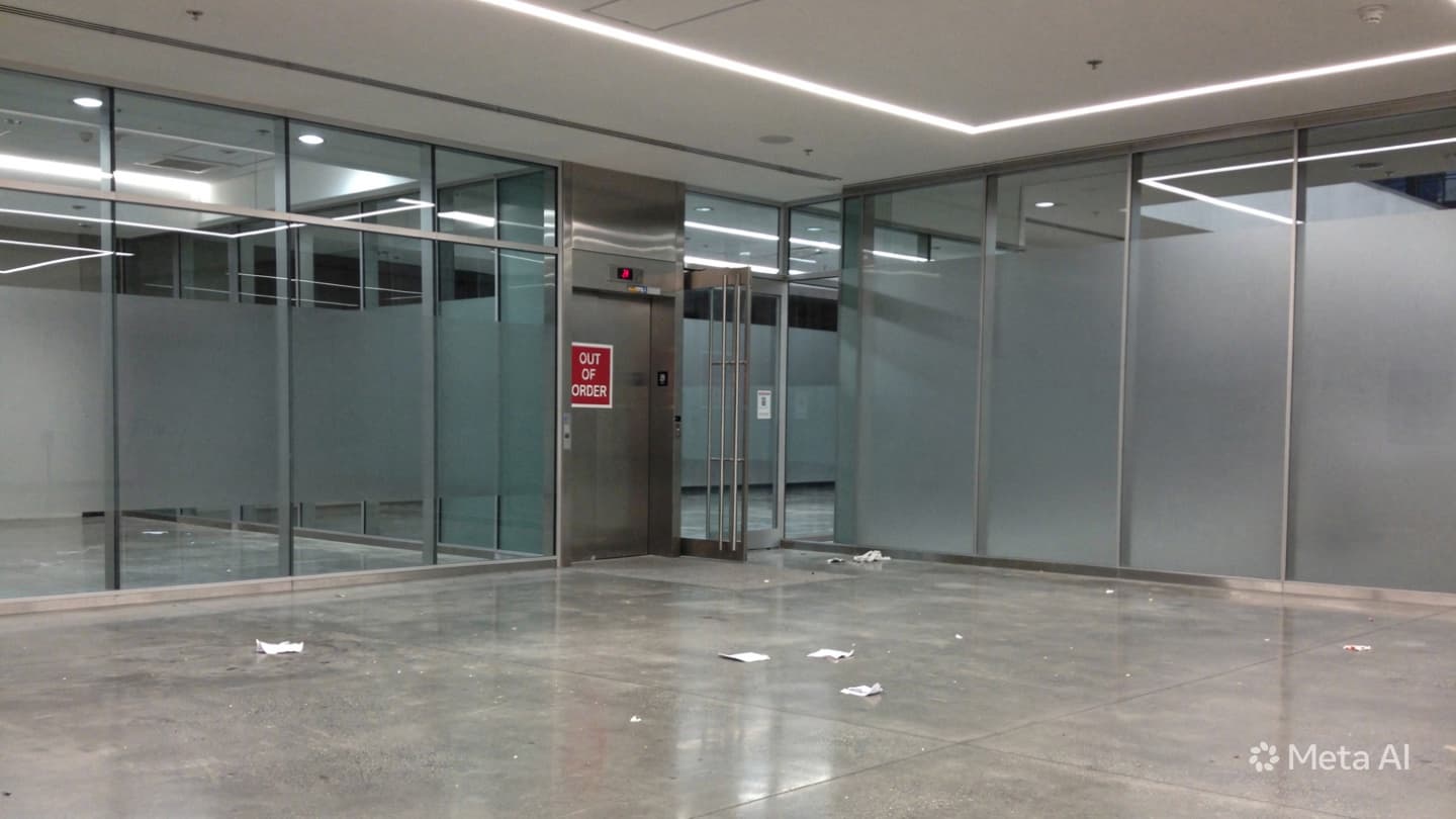 Beijing High-Rise Tragedy: Mechanical Elevator Failure Claims One Life During Morning Commute Hours Beijing High-Rise Tragedy: Mechanical Elevator Failure Claims One Life During Morning Commute Hours