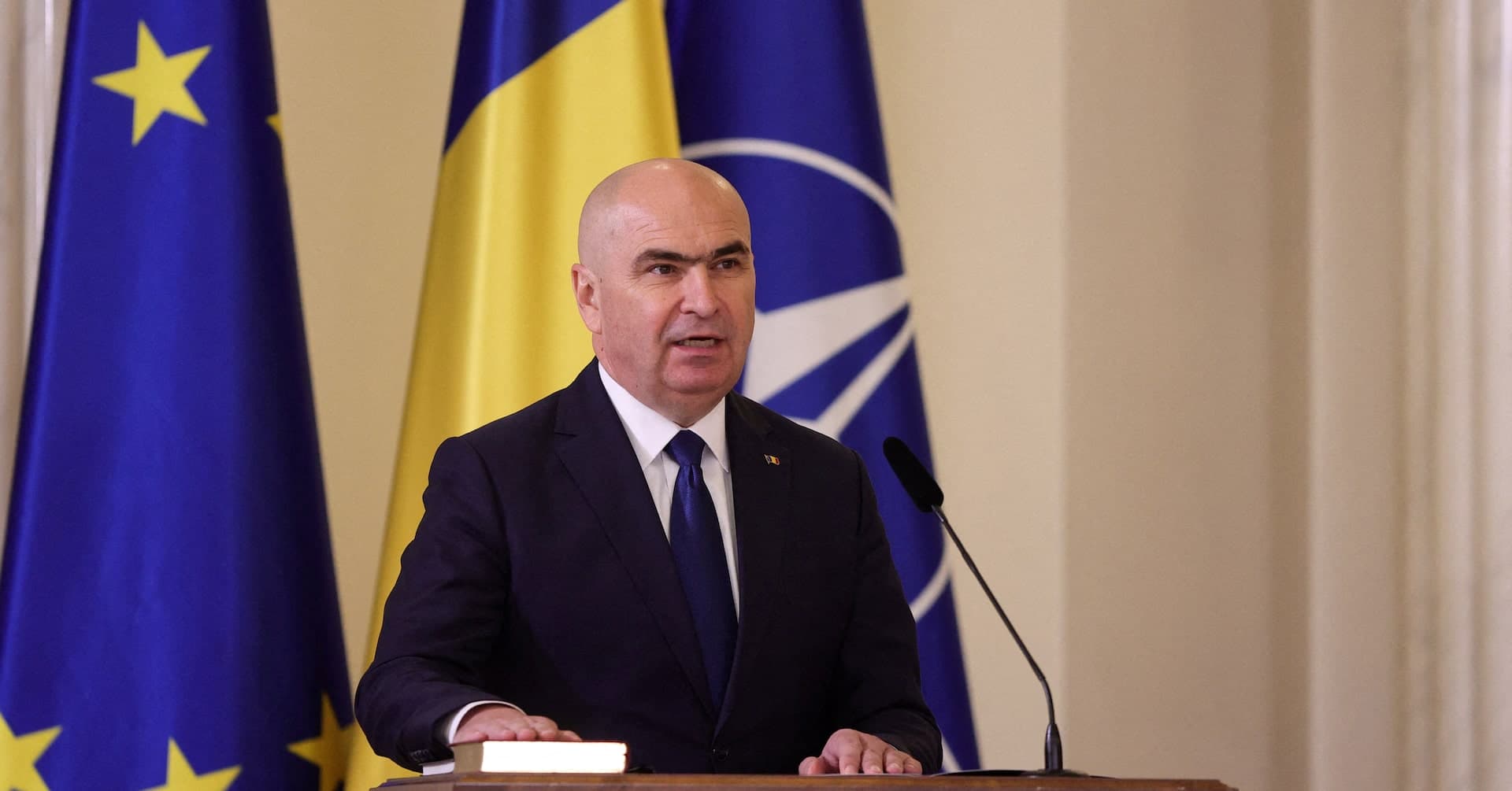 Romanian Coalition Faces Political Crisis as Largest Party Withdraws Support for PM Romanian Coalition Faces Political Crisis as Largest Party Withdraws Support for PM