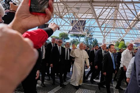 Pope Leo XIV Diagnosed With Lung Cancer After Doctors Remove Part of His Lung Pope Leo XIV Diagnosed With Lung Cancer After Doctors Remove Part of His Lung