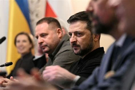 Ukraine’s Prosecutor General Quits After Anti-Corruption Agents Raid His Office Ukraine’s Prosecutor General Quits After Anti-Corruption Agents Raid His Office