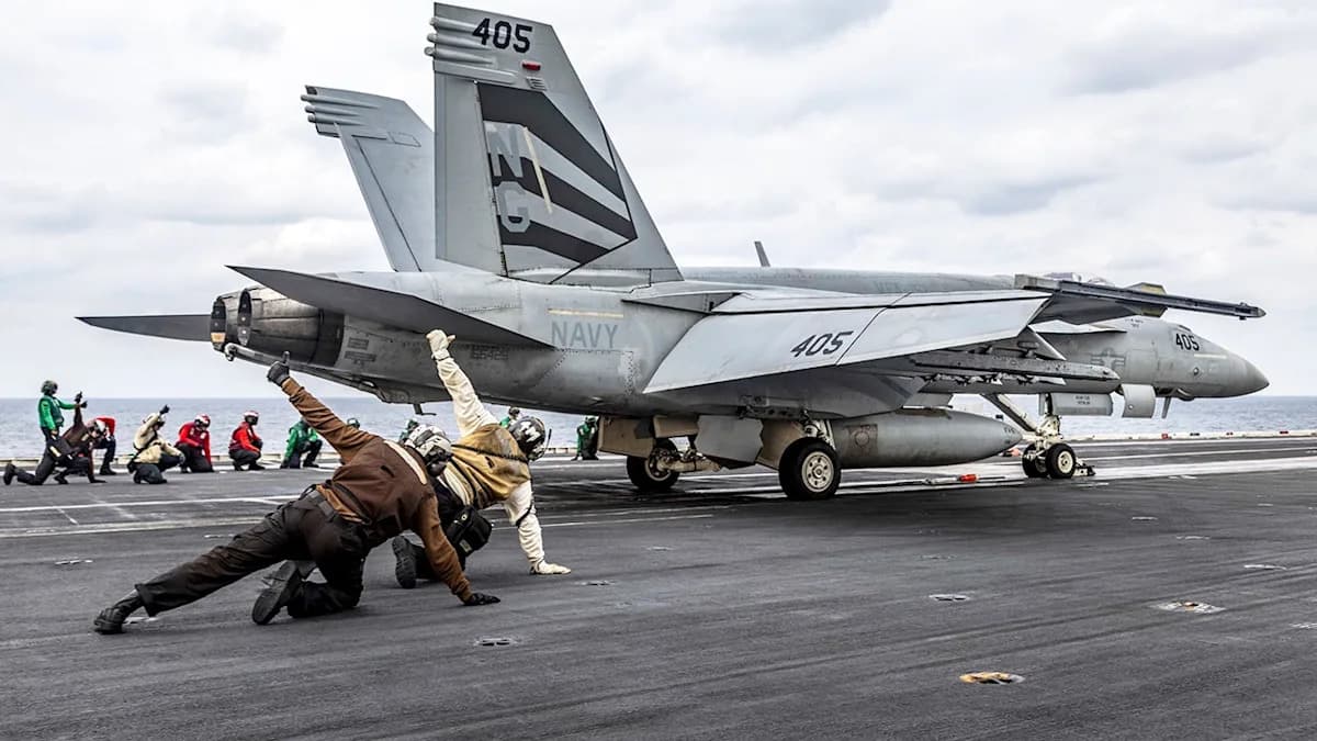 Iran Plans Live-Fire Drill in Strait of Hormuz; US Warns Against Unsafe Actions Near Warships Iran Plans Live-Fire Drill in Strait of Hormuz; US Warns Against Unsafe Actions Near Warships