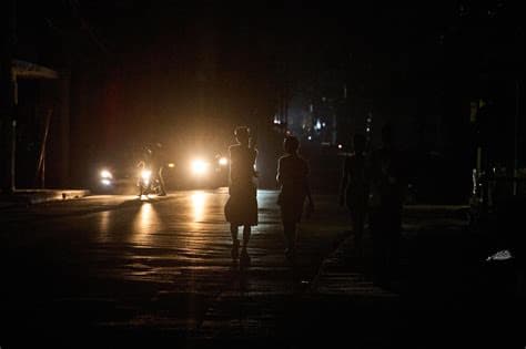 “Living like this is agony”: Cuba suffers third nationwide blackout in six months “Living like this is agony”: Cuba suffers third nationwide blackout in six months