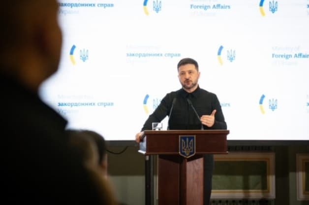 Zelenskyy: Only Ukrainians Can Determine Ukraine's Future as Referendum on Peace Terms Looms Zelenskyy: Only Ukrainians Can Determine Ukraine's Future as Referendum on Peace Terms Looms