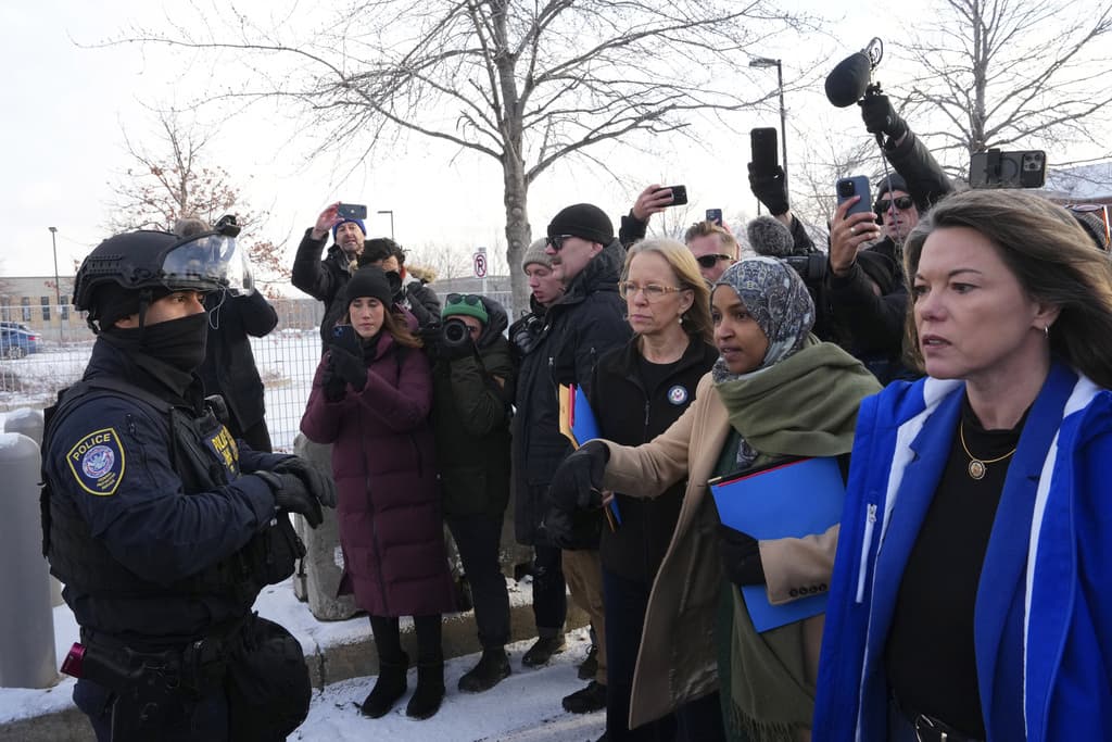 Judge Refuses to Block New DHS Policy Limiting Congressional Access to ICE Facilities Judge Refuses to Block New DHS Policy Limiting Congressional Access to ICE Facilities