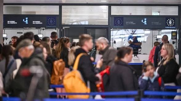 Britons Face Up to Six-Hour Waits at Airports Due to EU Border Checks Britons Face Up to Six-Hour Waits at Airports Due to EU Border Checks