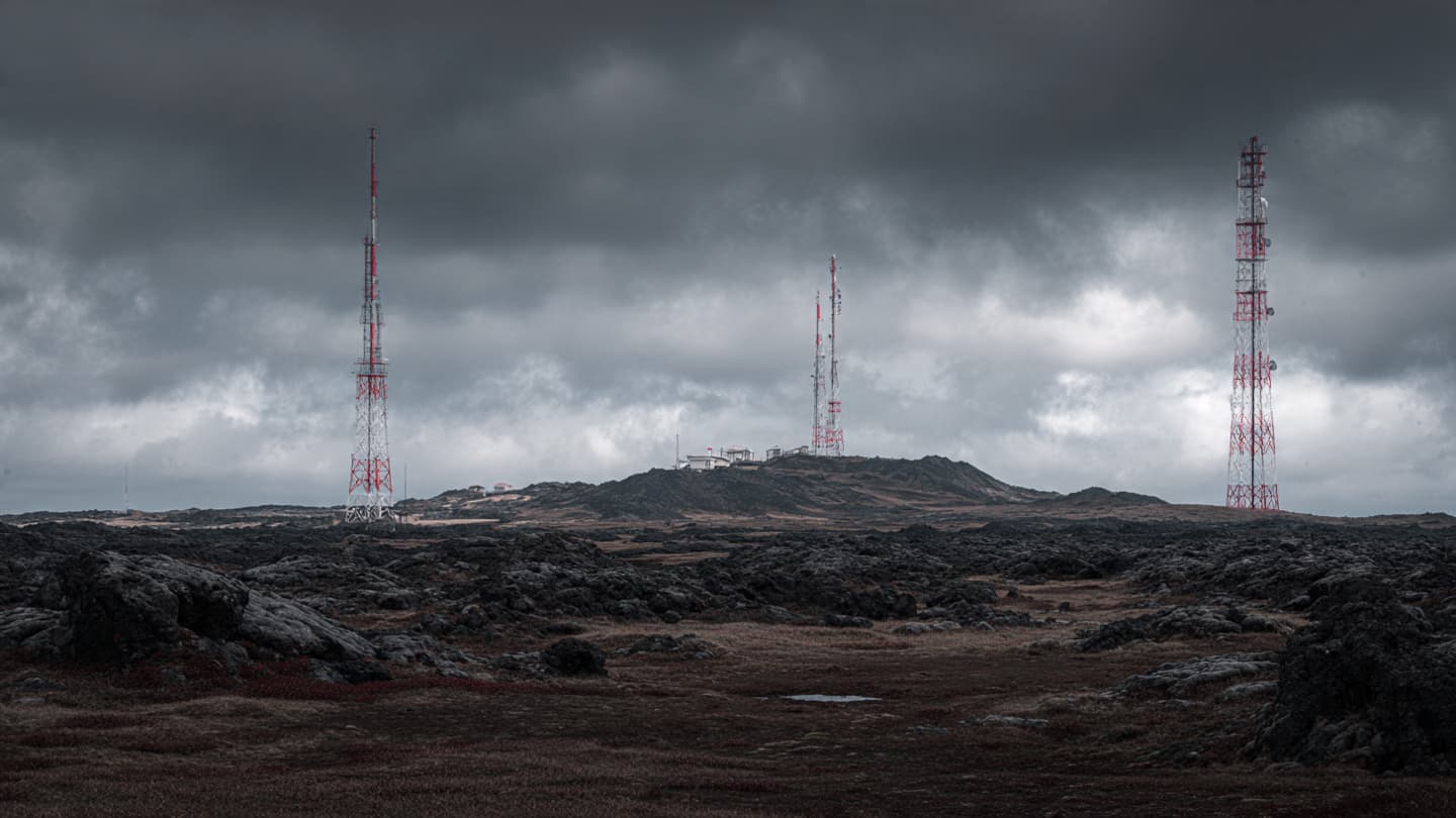 Across Silent Volcanic Landscapes and Empty Roads, Iceland Endures Another Week Of Earthquake Swarms Tonight
