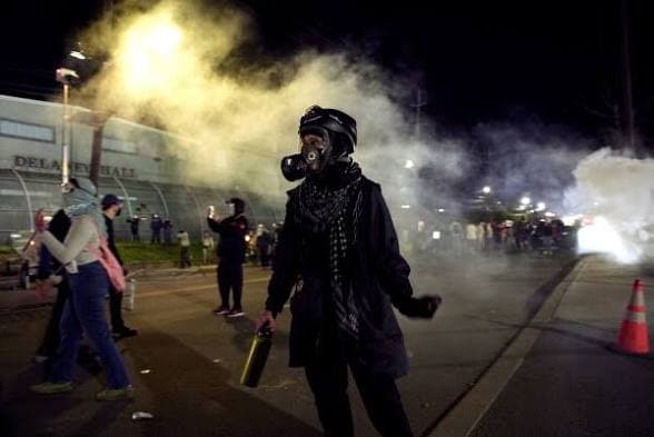 Photos Capture Clashes Between Protesters and ICE Agents Outside New Jersey Detention Center