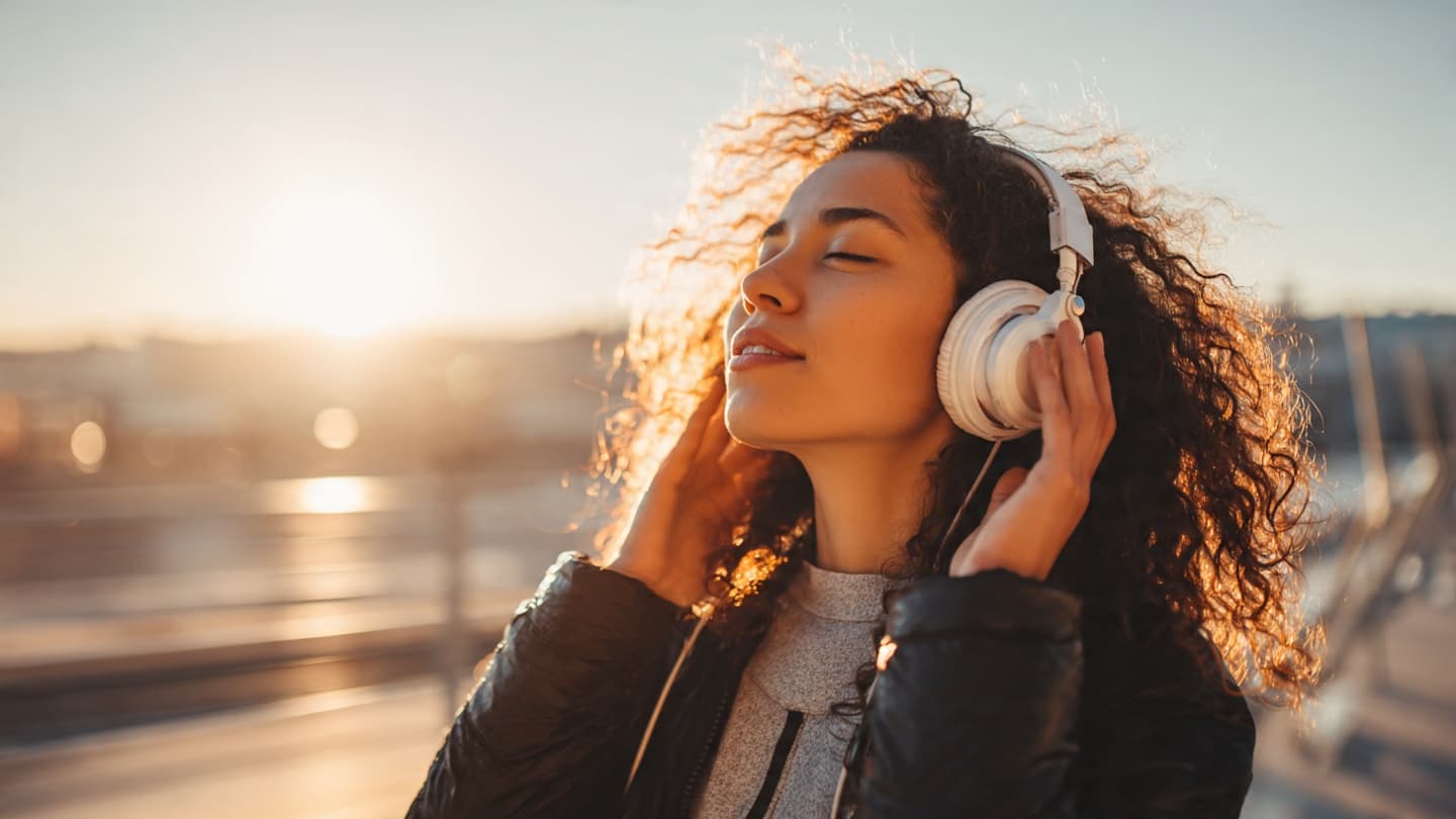 When Algorithms Become DJs: How Artificial Intelligence Is Reshaping Music Discovery