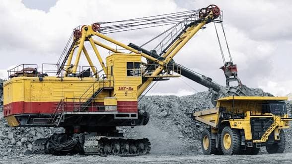 Russian Government Again Fails to Sell Stake in Gold Miner