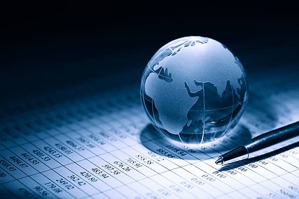 Global Economic Challenges in the Current Landscape Global Economic Challenges in the Current Landscape