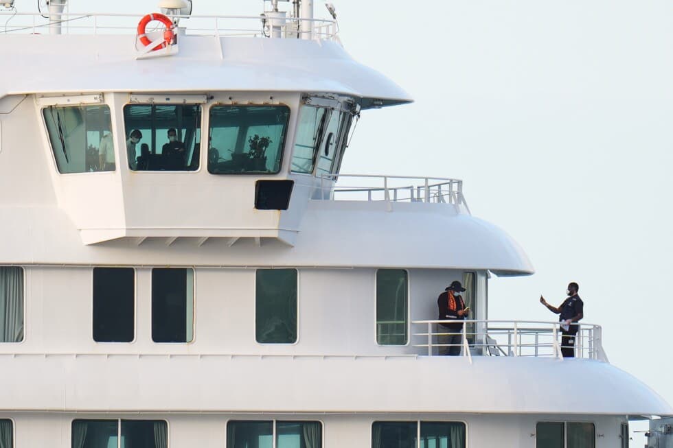 French National from Hantavirus Cruise Ship Displays Symptoms During Airlift French National from Hantavirus Cruise Ship Displays Symptoms During Airlift