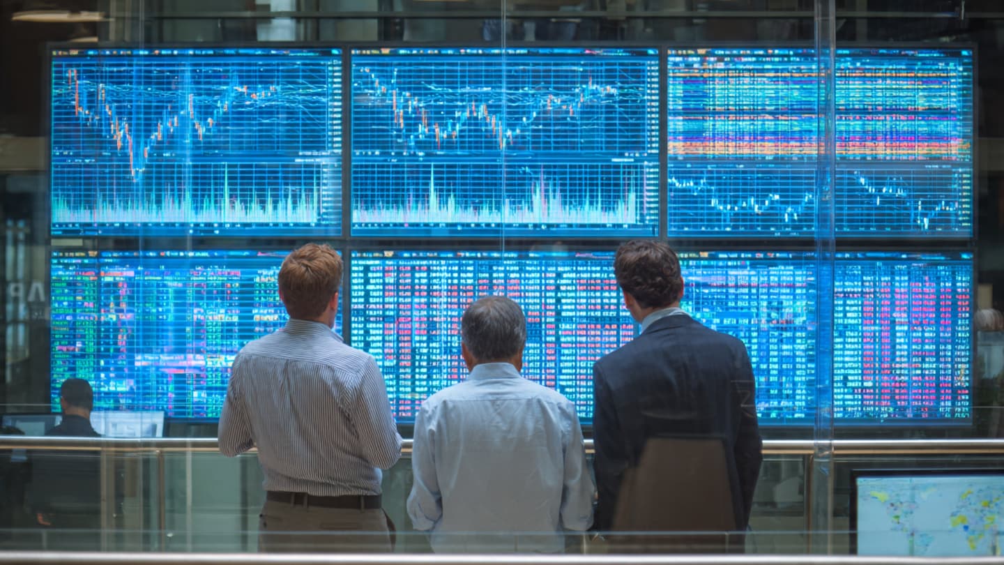 Market Maps Change as Familiar Names Step Off the Main Path Market Maps Change as Familiar Names Step Off the Main Path