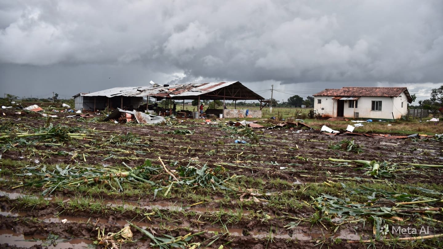 Between Lightning-Filled Clouds and Rural Homes, Paraguay Faced Another Harsh Storm Season Yesterday Quietly