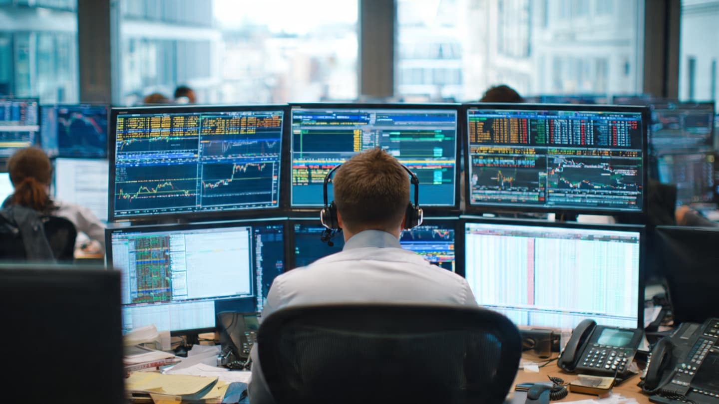 When Politics Trembles, Financial Markets Listen in Silence When Politics Trembles, Financial Markets Listen in Silence