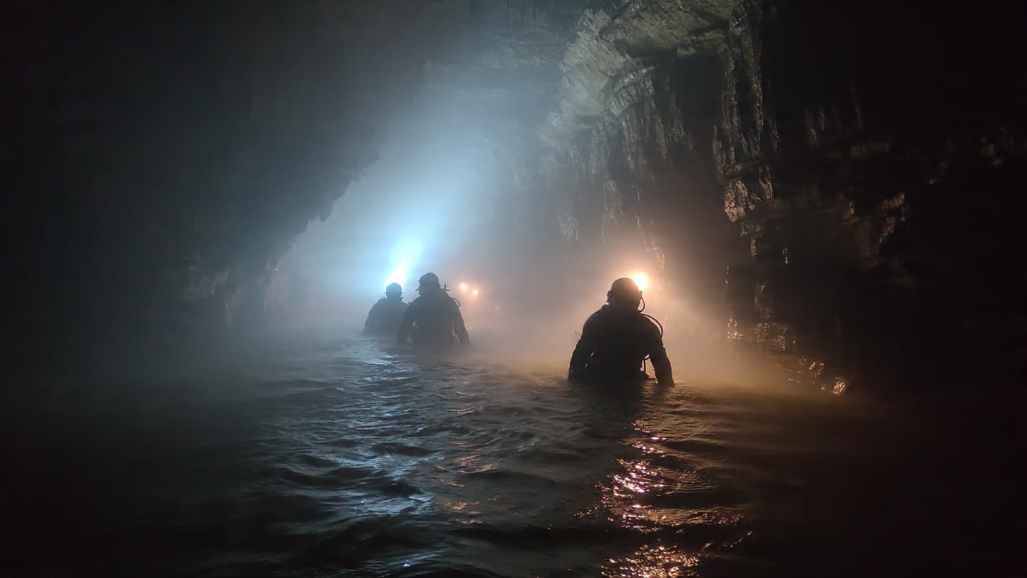 Where Light Reaches Late: A Cave in Laos, a Rescue Unfolding in Half-Shadow