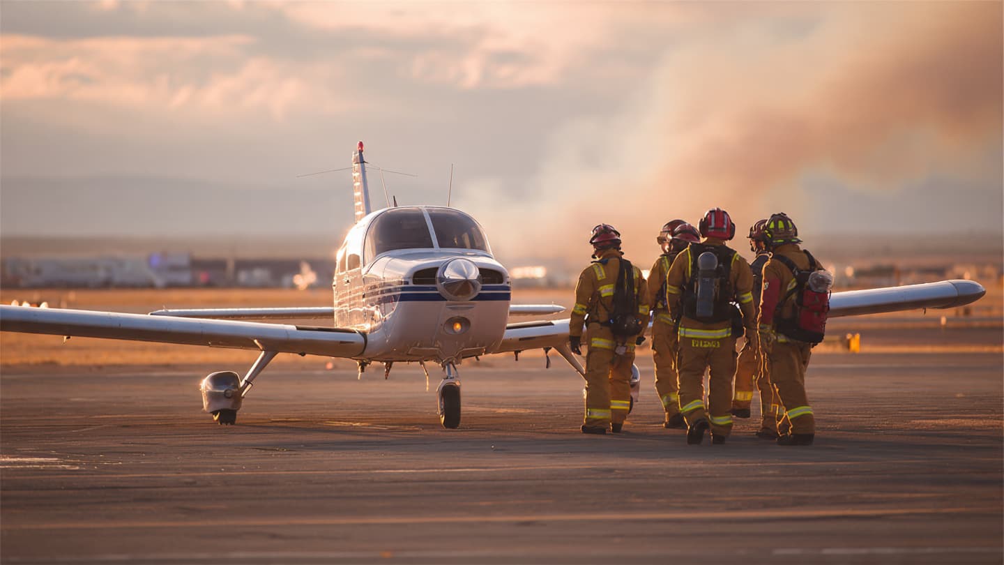 A routine flight ends unexpectedly, drawing swift response on the ground A routine flight ends unexpectedly, drawing swift response on the ground