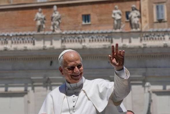 Pope Appoints Mexican-American Broadcasting Executive to Head Vatican Communications