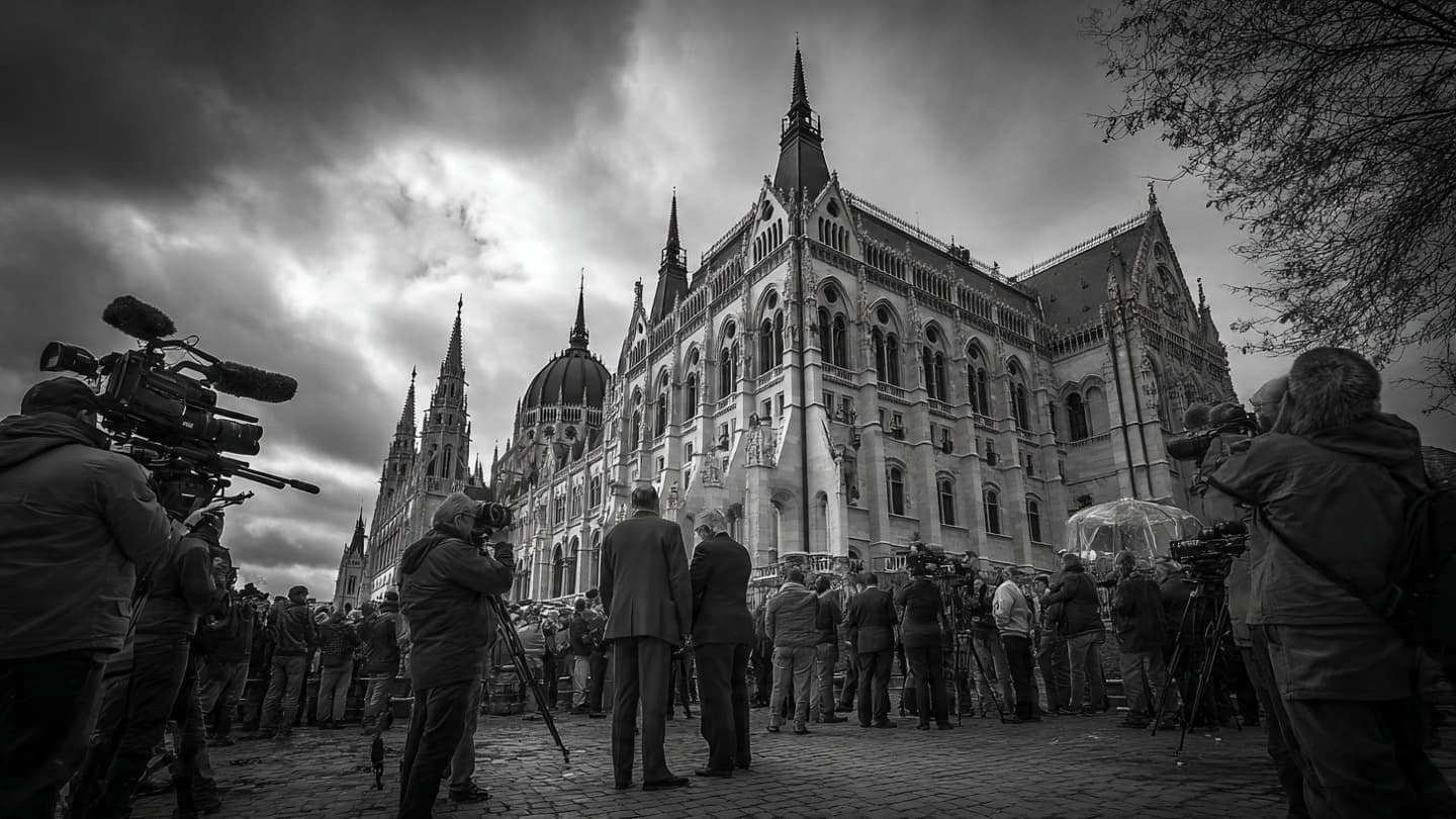 Between Memory and Reform, Hungary Faces the Weight of Political Transition Between Memory and Reform, Hungary Faces the Weight of Political Transition