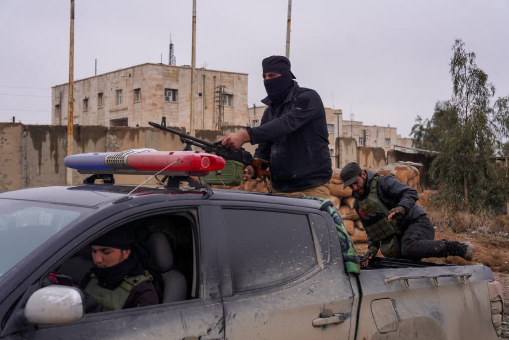 Syrian Forces Take Control of Prison Holding IS Detainees After Kurdish Fighters Evacuate Syrian Forces Take Control of Prison Holding IS Detainees After Kurdish Fighters Evacuate