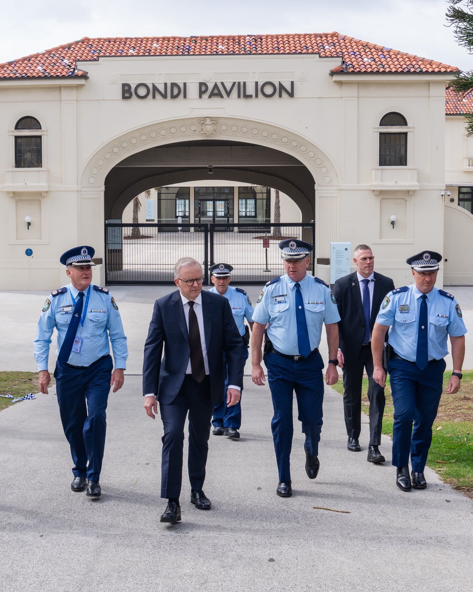 Australia Stands United: Albanese Rejects Hate and Violence in Strong Show of Solidarity Australia Stands United: Albanese Rejects Hate and Violence in Strong Show of Solidarity