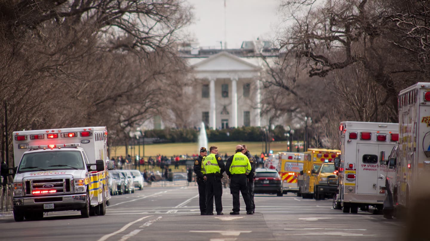 A Familiar Name Returned to the Edge of the White House