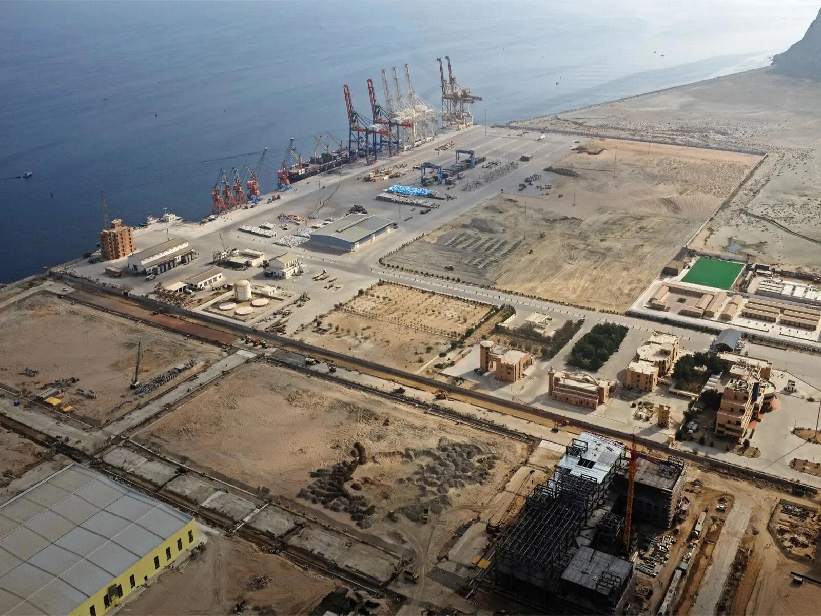 Chinese Firm Shuts Gwadar Plant in Pakistan, Lays Off Workers Amid Losses Chinese Firm Shuts Gwadar Plant in Pakistan, Lays Off Workers Amid Losses