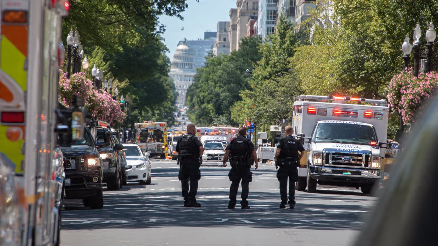 Near America’s Most Guarded Residence, Calm Suddenly Gave Way to Alarm