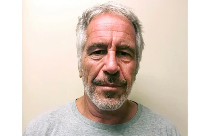 Grand Jury Transcripts from Abandoned Epstein Investigation in Florida Can Be Released, Judge Rules Grand Jury Transcripts from Abandoned Epstein Investigation in Florida Can Be Released, Judge Rules