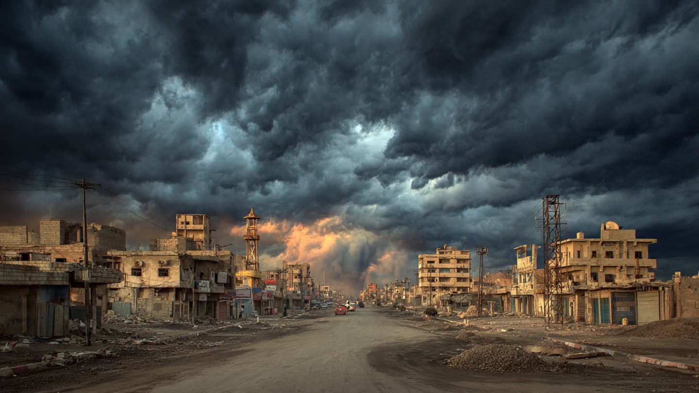 Iraq Finds Itself Between Expanding Shadows of Middle Eastern Tension Iraq Finds Itself Between Expanding Shadows of Middle Eastern Tension