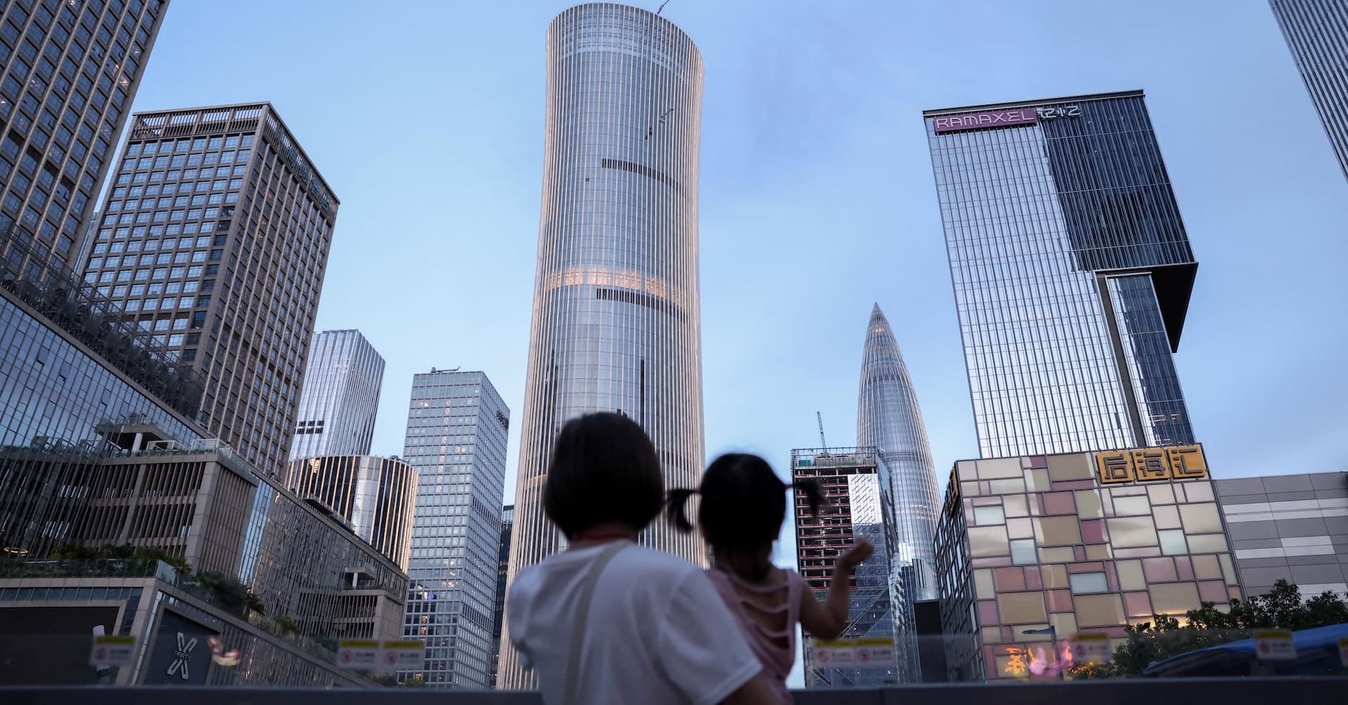 China's Population Drops for Fourth Year as Fewer Babies Born China's Population Drops for Fourth Year as Fewer Babies Born