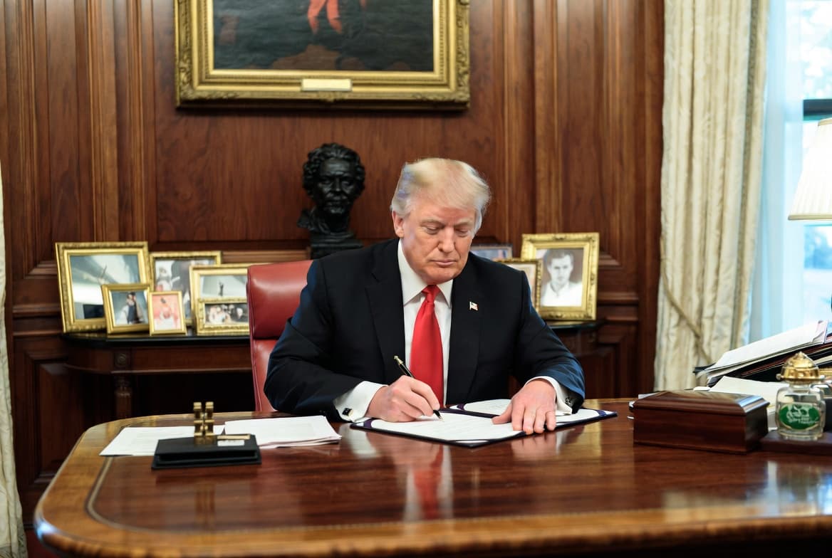 Trump Reignites the Crypto Debate with a New Executive Order Trump Reignites the Crypto Debate with a New Executive Order