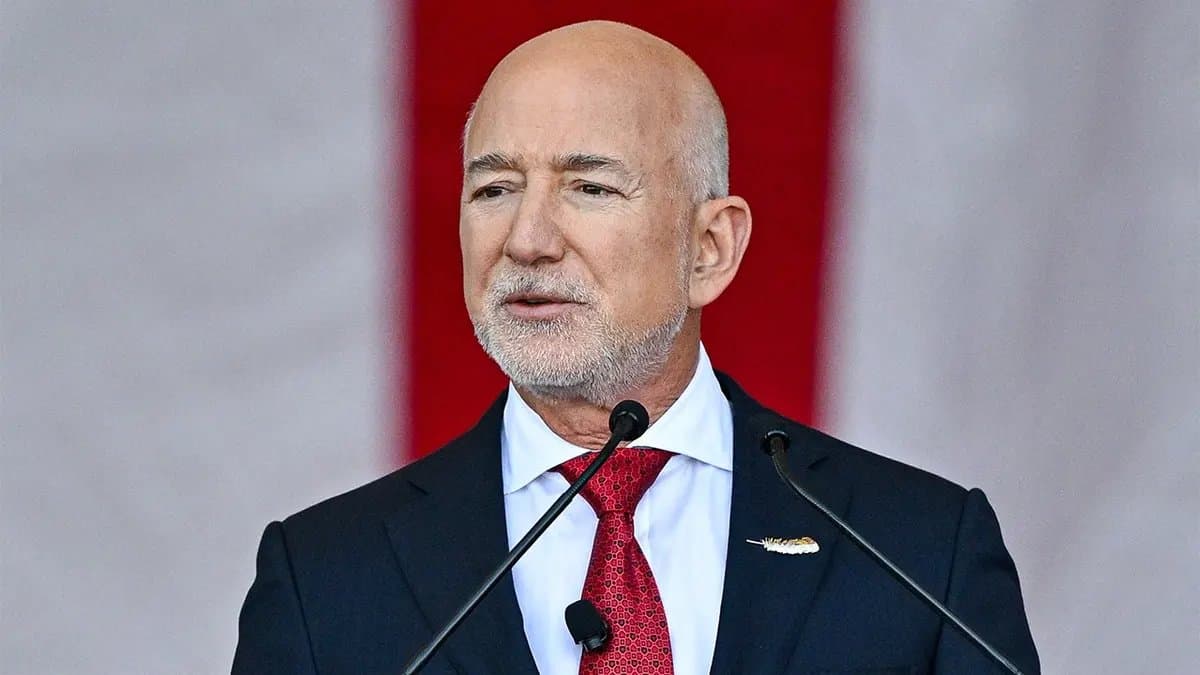 Bezos Signals Growing Space Industry Rivalry as Commercial Launch Race Expands