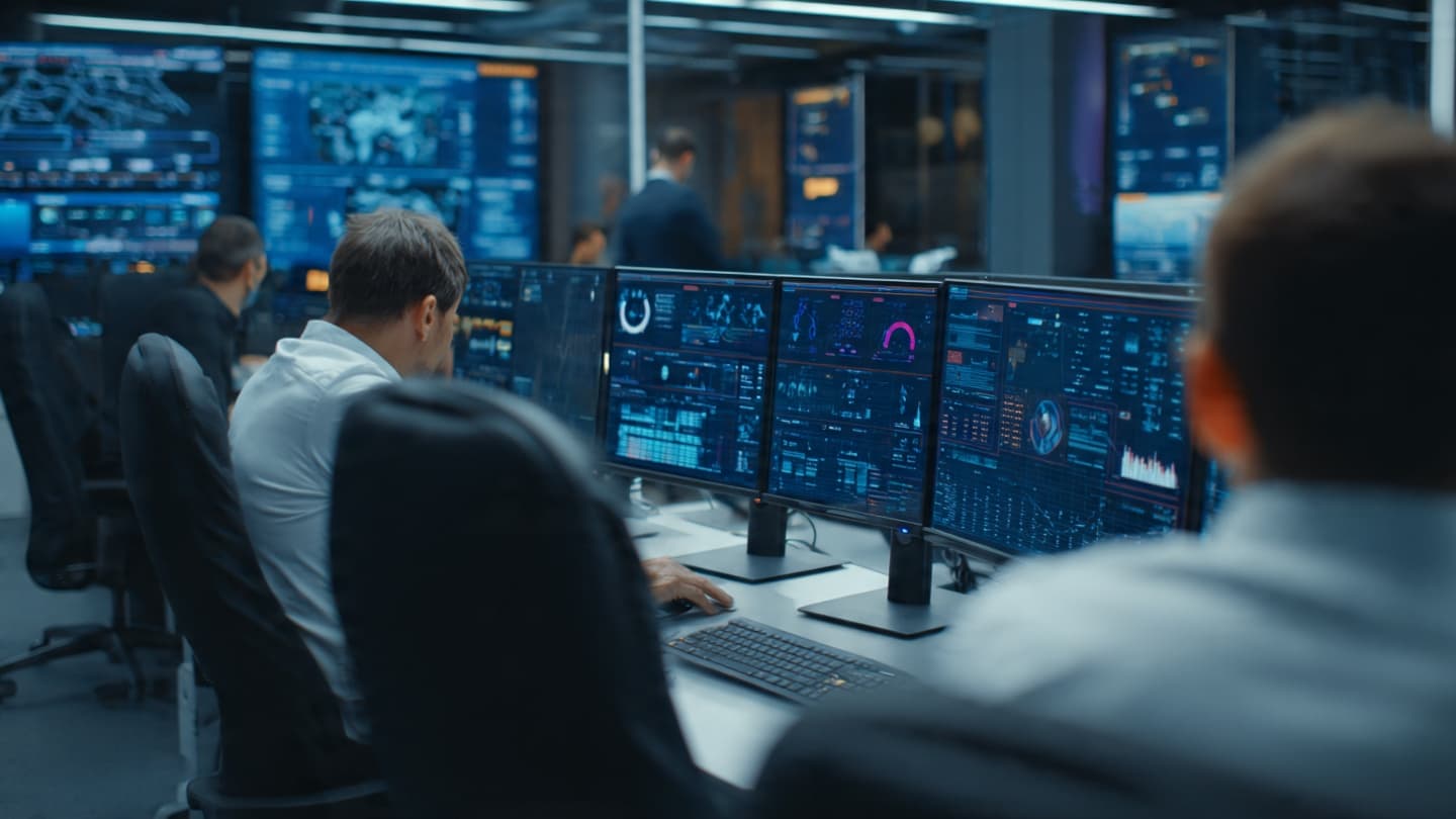 When the Loudest Echo Meets Quiet Hallways: Why Grok AI Still Waits for a Government Audience