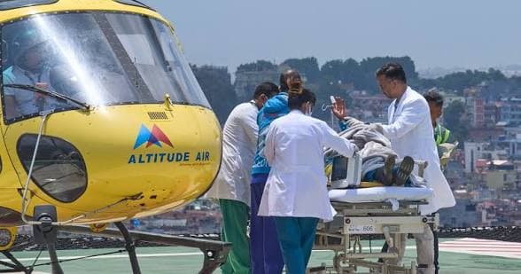 A Sherpa Left for Dead on Everest Survives: His Story Raises New Questions A Sherpa Left for Dead on Everest Survives: His Story Raises New Questions