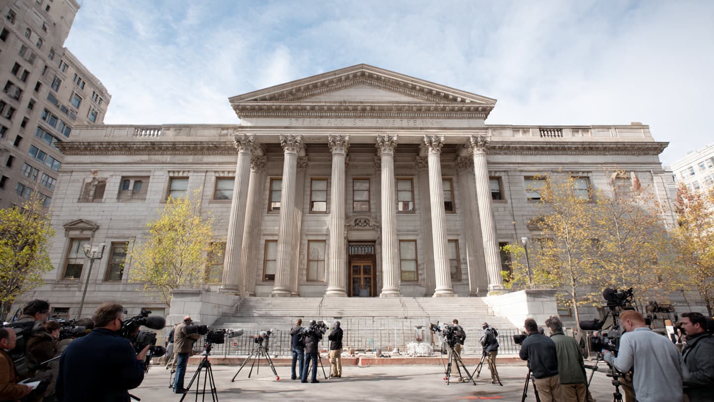 When Justice Steps Briefly Behind Closed Doors When Justice Steps Briefly Behind Closed Doors