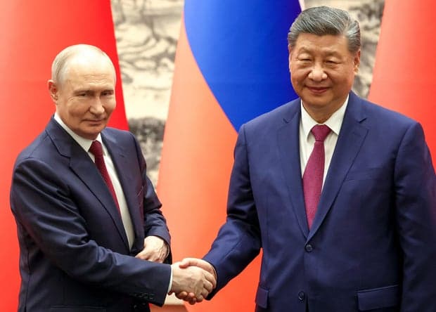Putin and Xi Celebrate Strengthened Ties and Expanding Energy Cooperation in Beijing Meeting