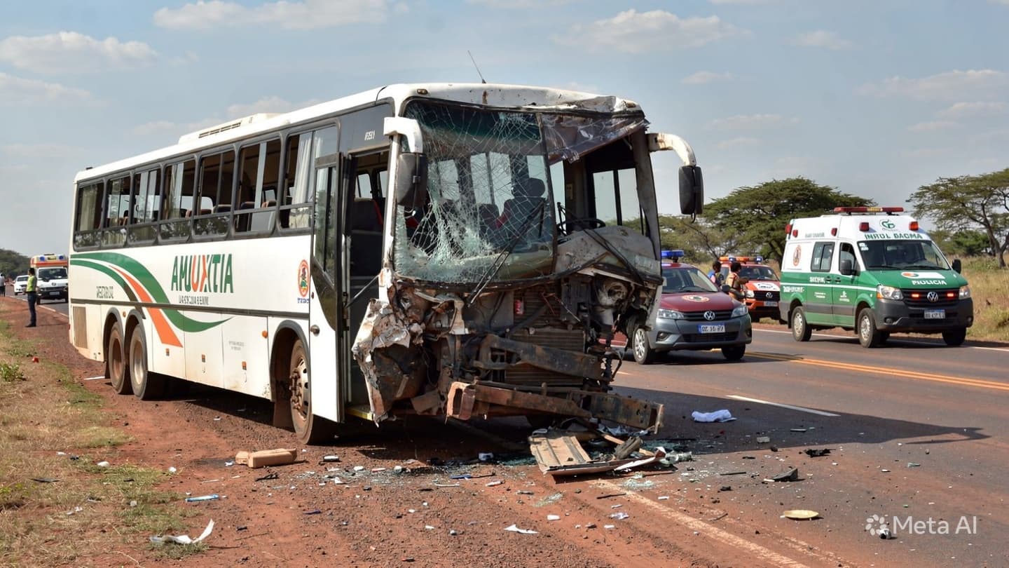 Between Twisted Metal and Crowded Roads, Fear Spread After Highway Crash Yesterday Morning Quietly