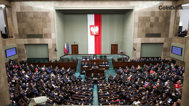 Poland Tightens Crypto Oversight Under New MiCA-Aligned Law