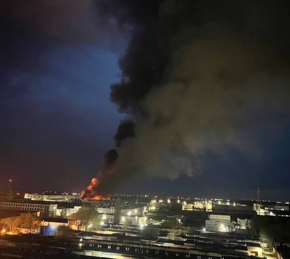 Ukraine Strikes Novoshakhtinsk Oil Refinery with Advanced Missile System Ukraine Strikes Novoshakhtinsk Oil Refinery with Advanced Missile System